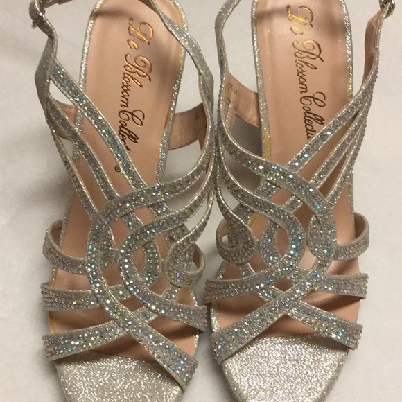 Shoes - Picture 4 of 8